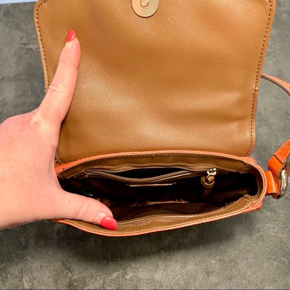 DKNY Crossbody Shoulder Bag - Picture 4 of 4